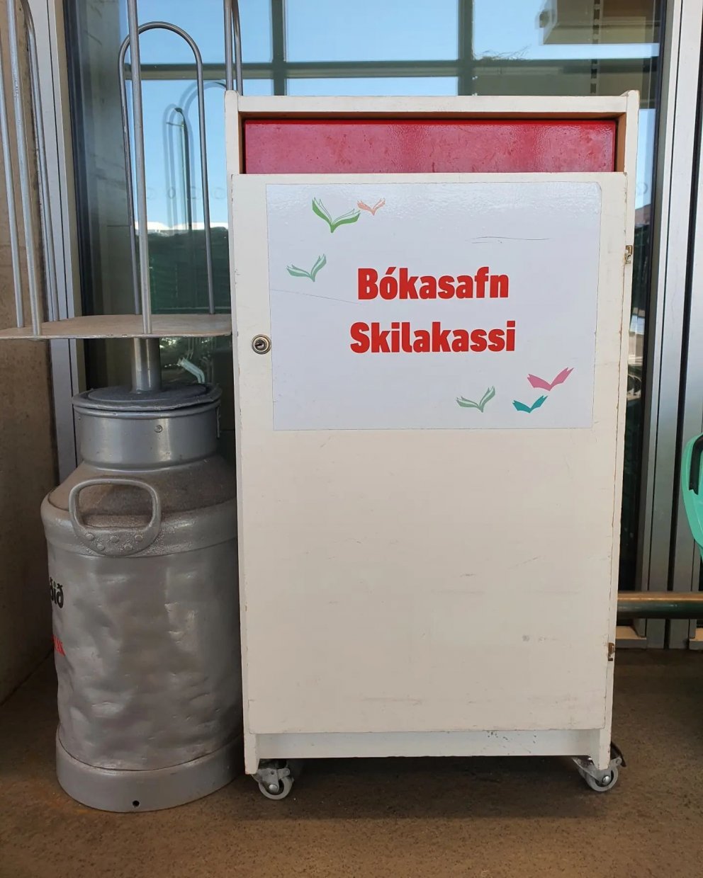 Skilakassi fjarlægður